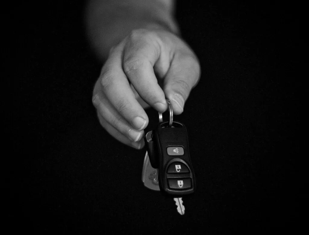 Real-world photo for Interest Rate vs. APR on an Auto Loan